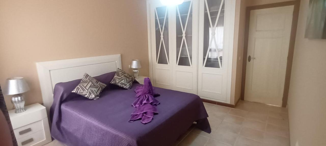 Beautiful, Spacious Villa, Heated Pool, Sleeps Eight, With Quality Furnishings Caleta De Fuste Exterior photo