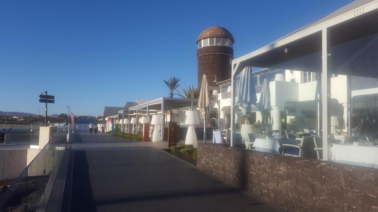 Beautiful, Spacious Villa, Heated Pool, Sleeps Eight, With Quality Furnishings Caleta De Fuste Exterior photo